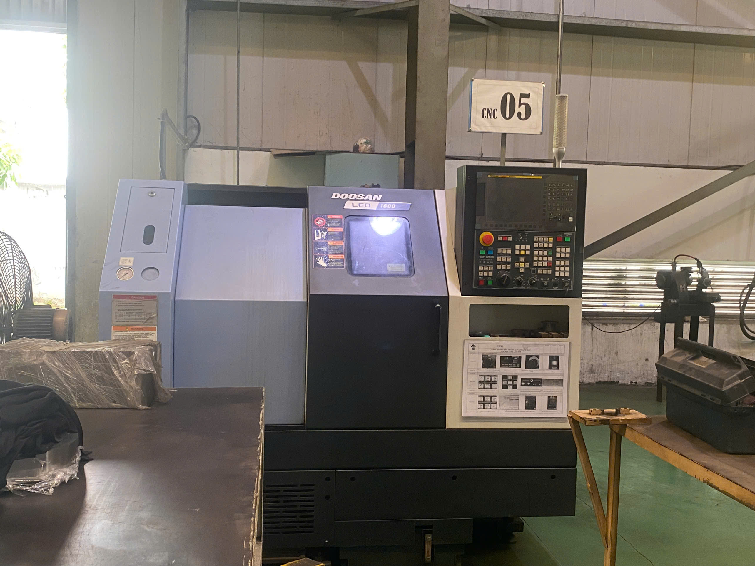 CNC milling machine 5